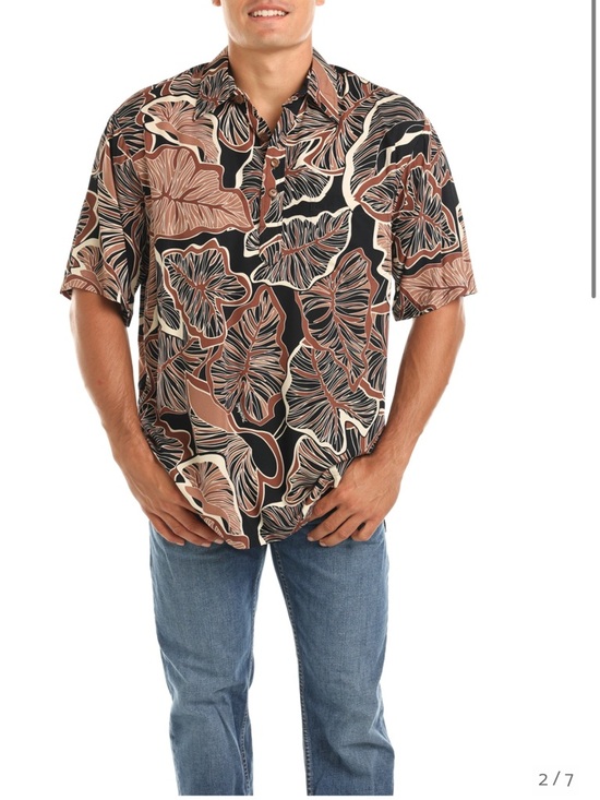 Manuhealii men’s top in Cocoa size M